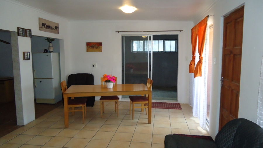 2 Bedroom Property for Sale in Broadlands Park Western Cape